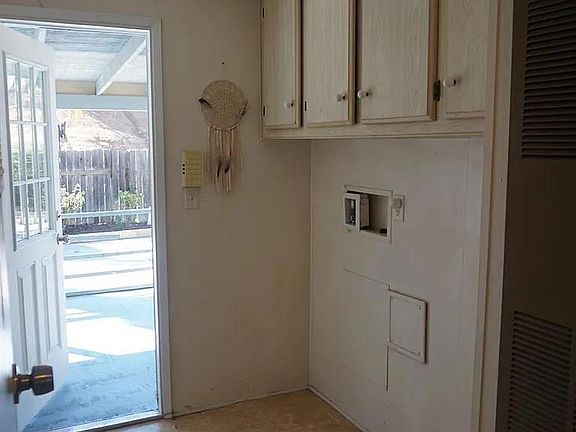 3rd image of 5909 Cliffwood Way