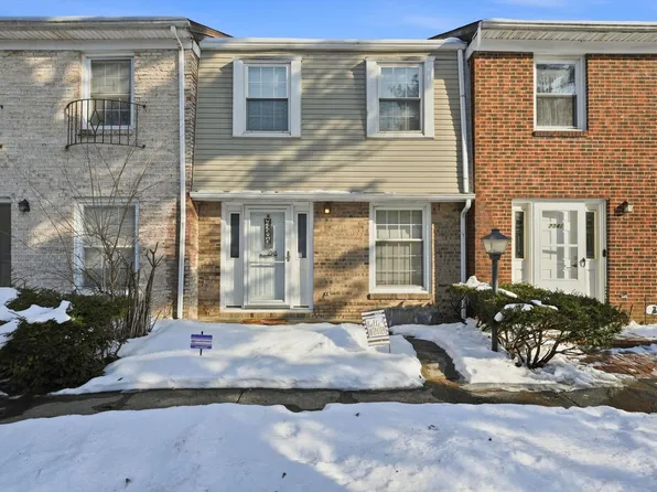 2343 Hardesty Ct #K-4, Columbus, OH 43204