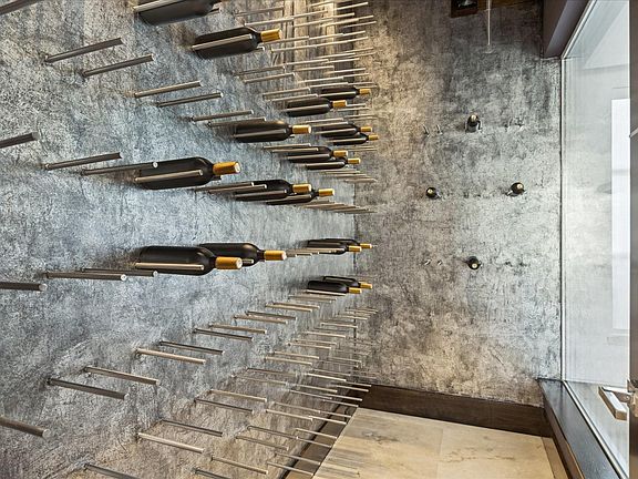 5th image of 243 Piney Point Rd