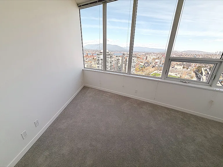 97 W Georgia St #2502 — Photo 13