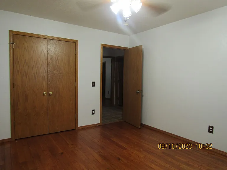 305 E Seminole St — Photo 18