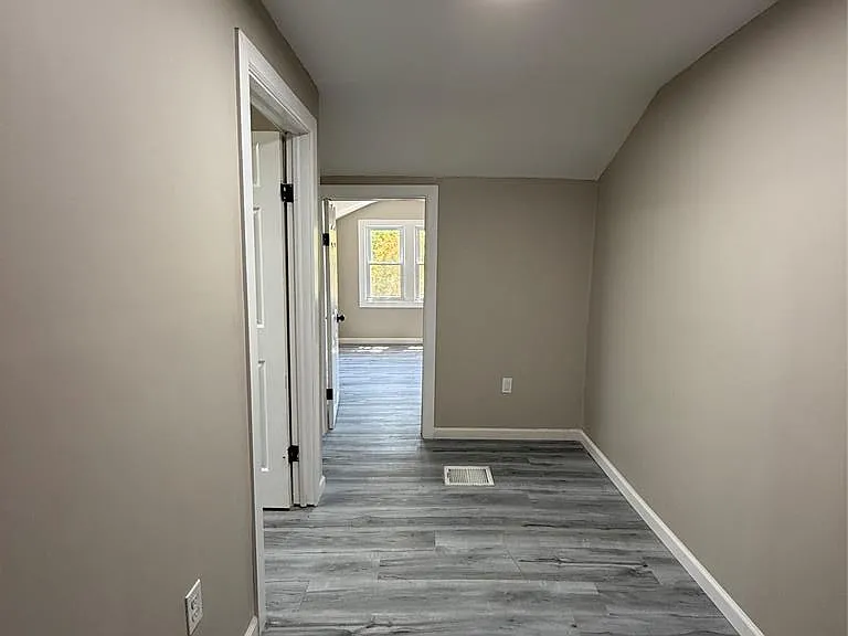 266 W Bennett Ave — Photo 28