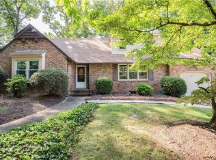 802 Forest View Dr, Colonial Heights, VA 23834