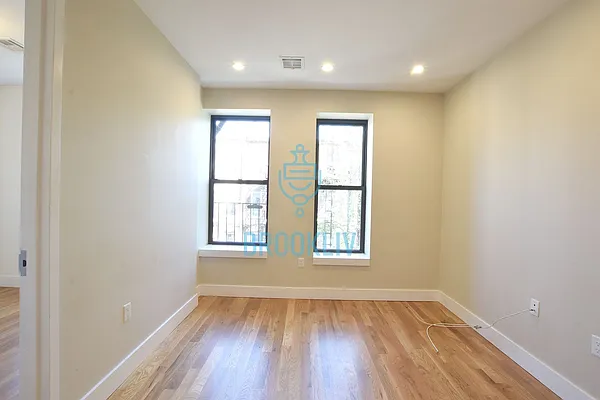 Rented by null | media 42