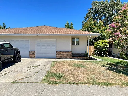 448 Fir St Photo 1