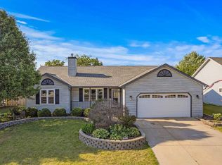 8708 Fox Haven Chas, Sturtevant, WI 53177
