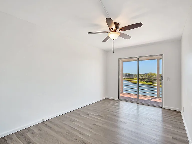 4015 Cornwall Dr #A — Photo 22
