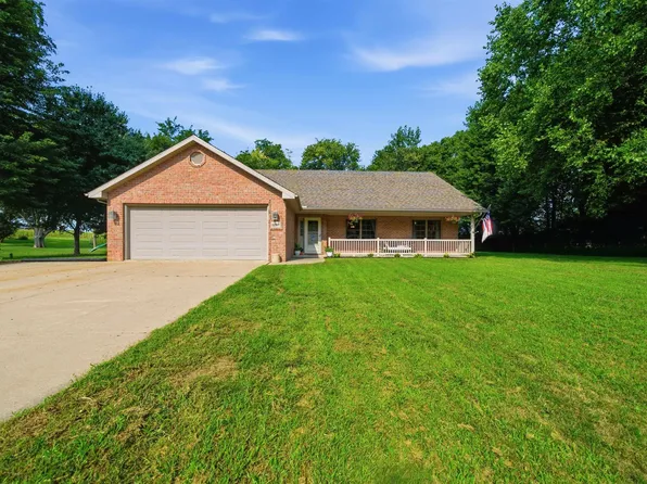 15207 N 7th St, Chillicothe, IL 61523