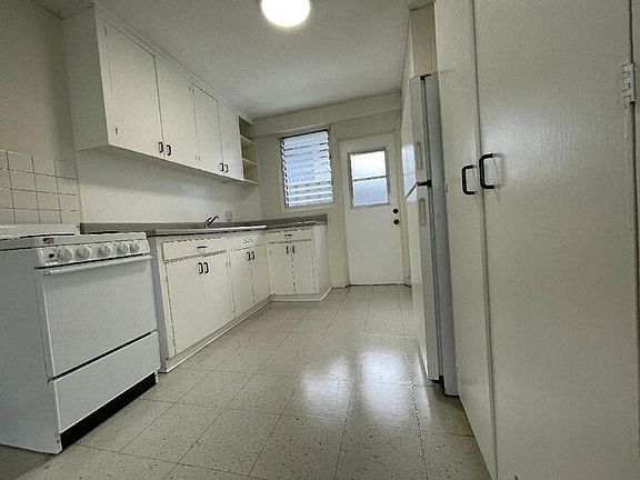 2nd image of 543 Wailepo St APT 3