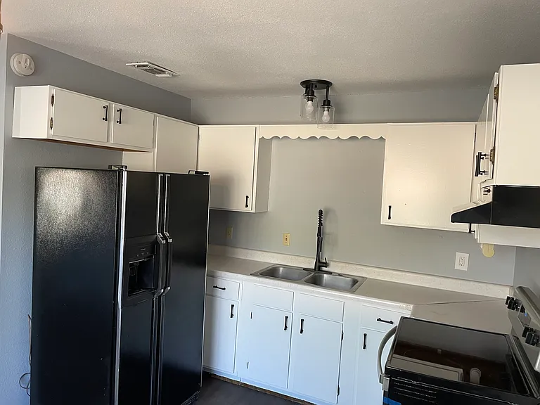 191 Rhine Ter — Photo 11