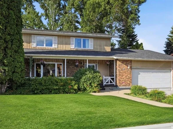 30 Roborecki TERRACE, Saskatoon, SK S7K 5L3