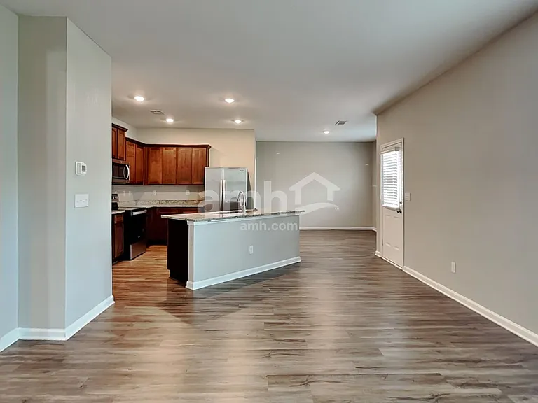 613 Gleaner Way — Photo 4