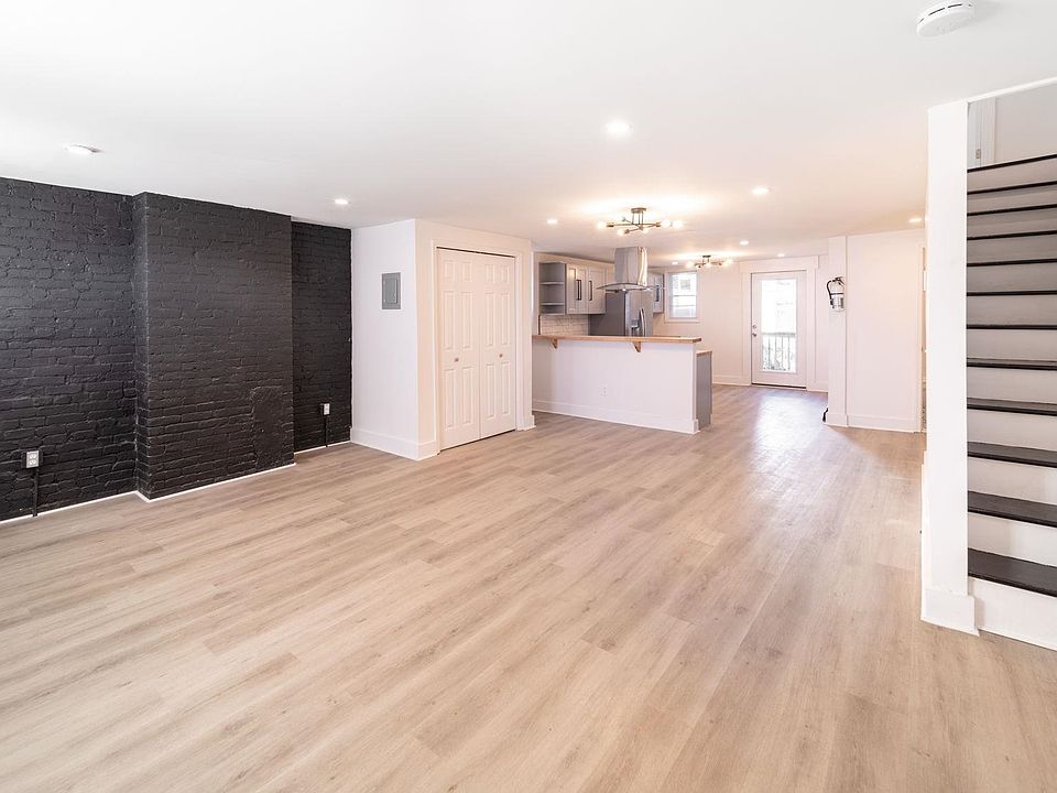 1st image of 169 Halladay St Floor 1