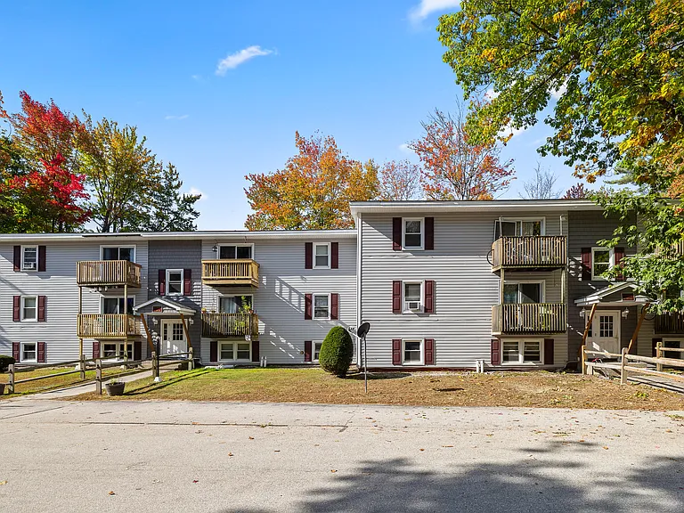 Riverview Apartments — Photo 13
