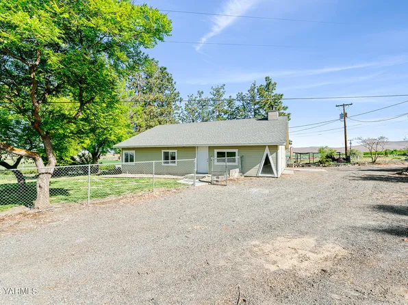681 Vintage Rd, Zillah, WA 98953