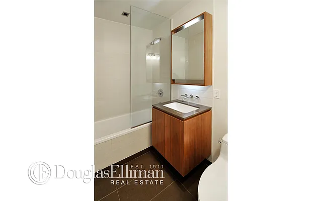 Rented by Douglas Elliman | media 29