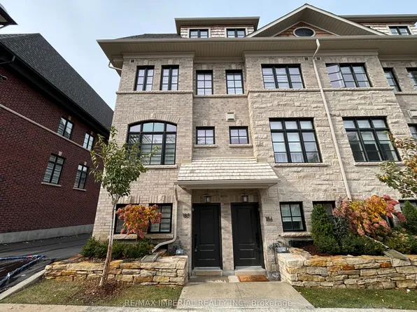 70 Lunar Cres #185, Mississauga, ON L5M 2P6