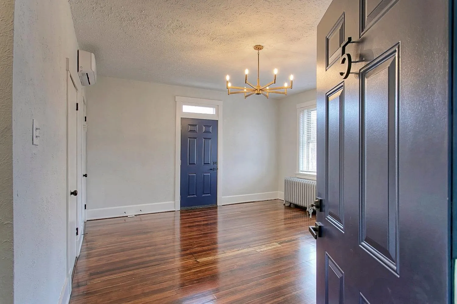 29 W McMillan St — Photo 1