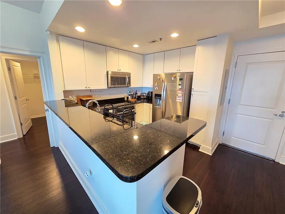 285 Centennial Olympic Park Dr NW #1702
