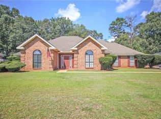 213 Quail Ridge Rd, Elmore, AL 36025