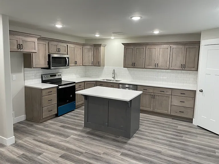 2602 Baylor Dr — Photo 3