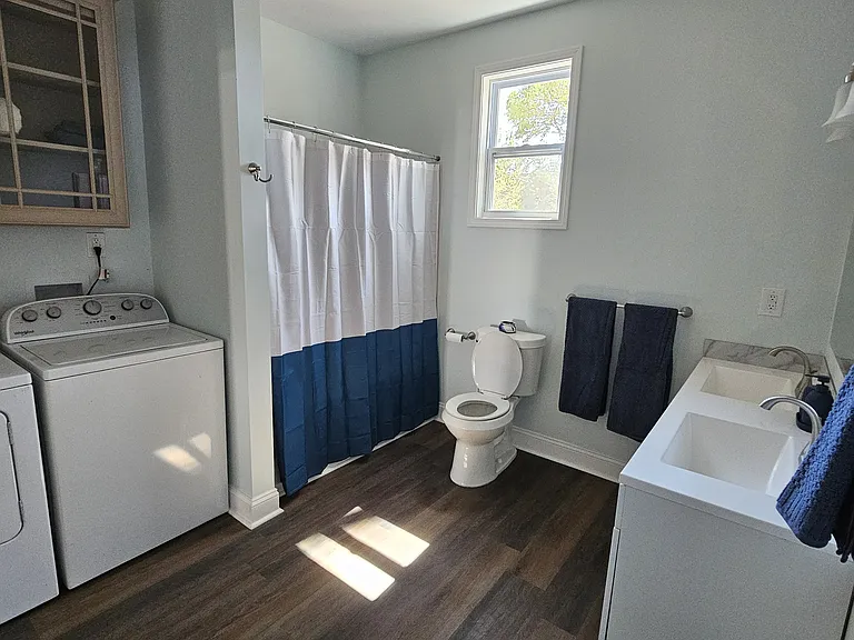 619 W Bell St #A — Photo 12