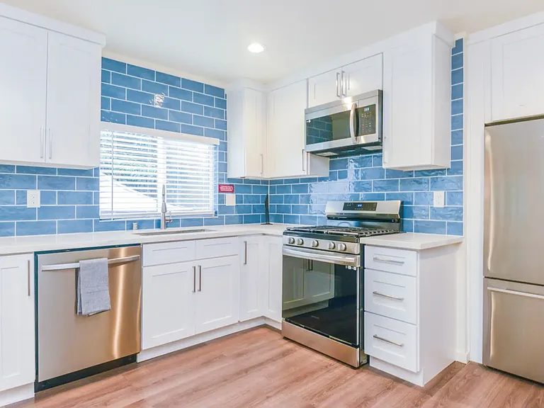 5608 Fernwood Ave #B3 — Photo 16