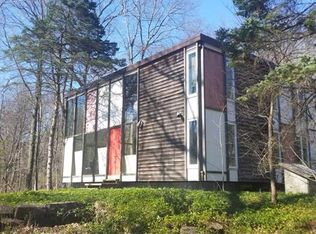 45 Paterson Dr, Middletown, CT 06457