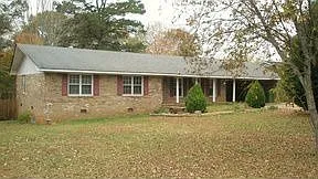 306 Maddox Rd photo 1