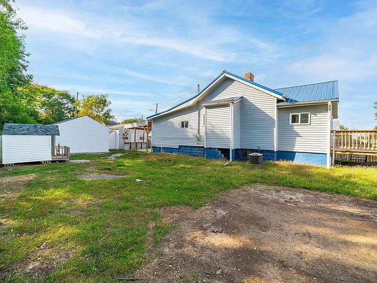 465 Brehl Ave — Photo 3