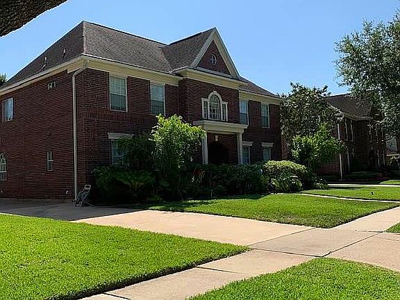 2nd image of 4214 Willow Bank Dr
