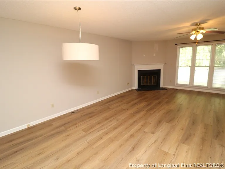 118 Planetree Ln — Photo 3