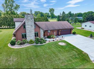 424 Van De Loo St, Kaukauna, WI 54130