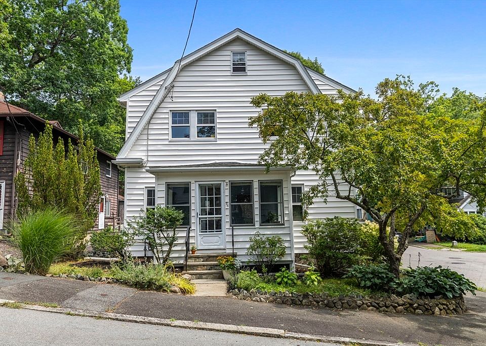 1st image of 26 Seery St
