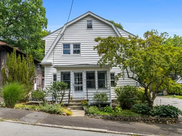 26 Seery St, Malden, MA 02148