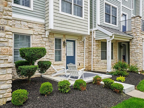 3rd image of 5932 Winberry Creek Dr #1106
