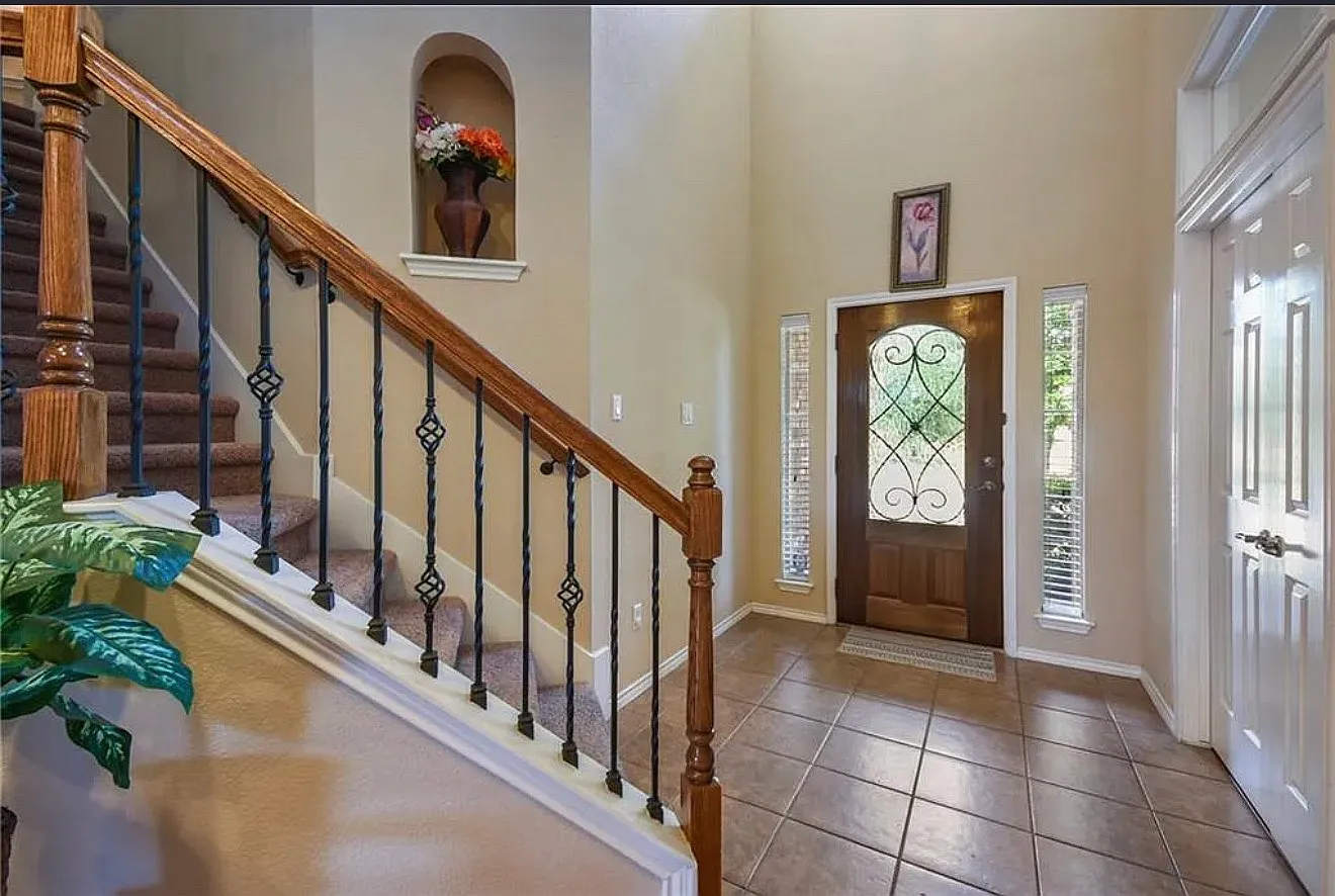 15504 Staked Plains Loop — Photo 4