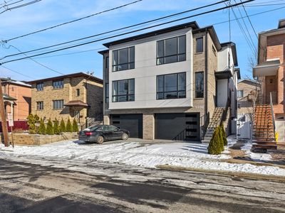 333 E Harriet Ave #B, Palisades Park, NJ, 07650