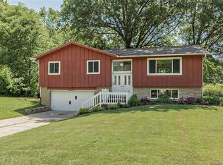 34420 Jaclyn Dr, Solon, OH 44139