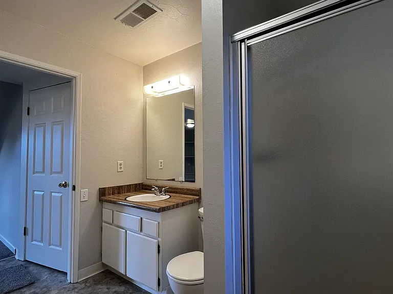 711 Fickle Hill Rd #B — Photo 10