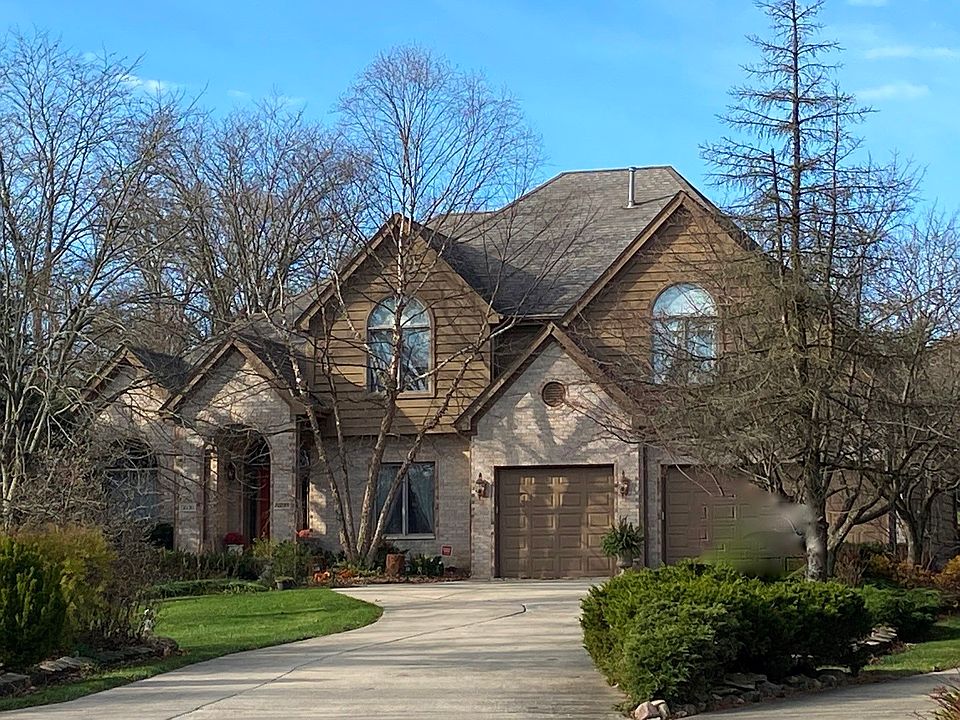 What a great location: 5636 Fairview Ave. Lovely country setting.