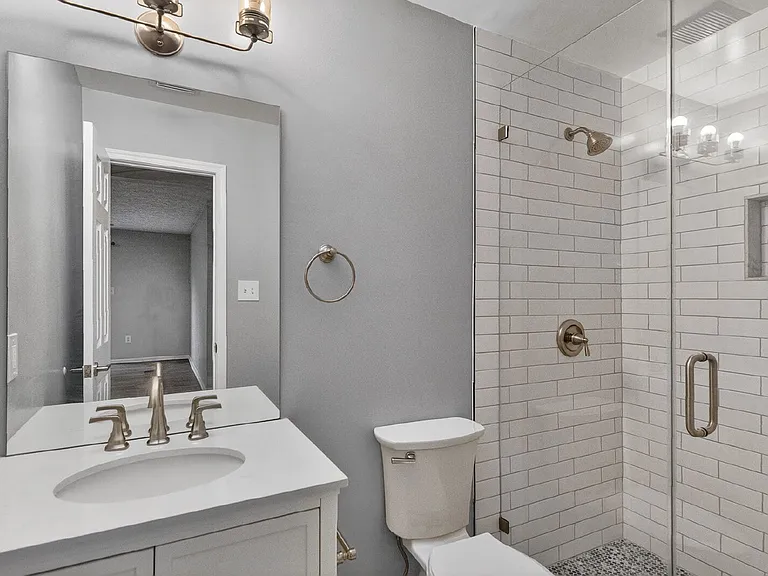 21228 McFadden Sq #314 — Photo 8