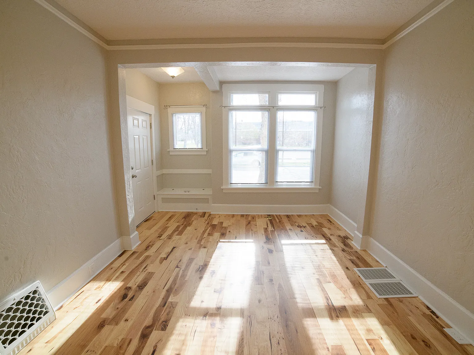 1 Bedroom | 1 Bathroom | Large Unfinished Basement — Photo 3