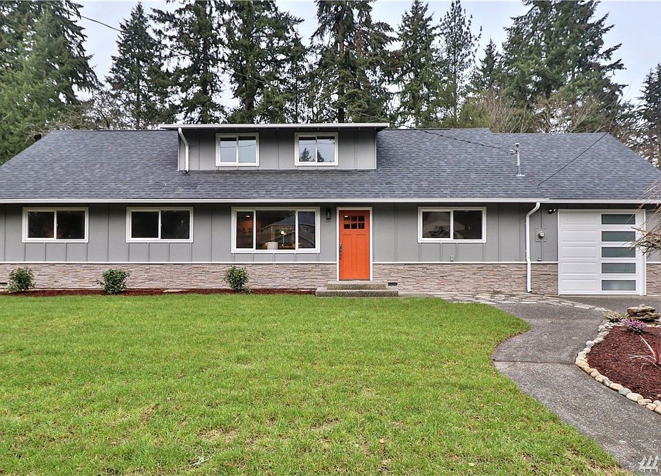 2nd image of 8852 NE 203rd Pl