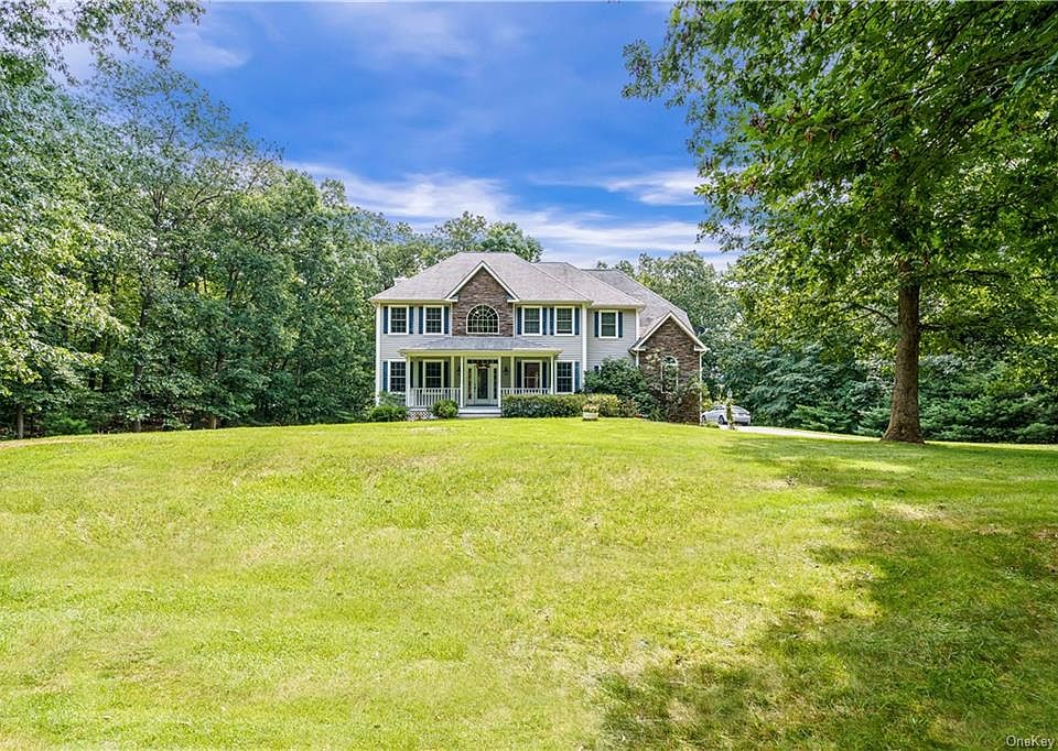 1st image of 127 Shagbark Ln