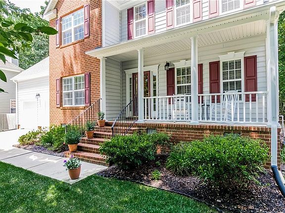2nd image of 4720 Regents Park
