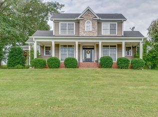 851 Tidwell Rd, Burns, TN 37029