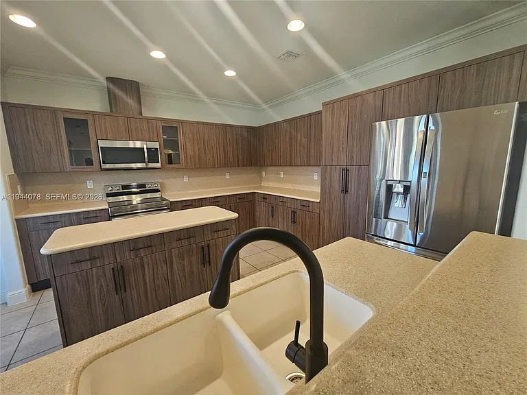 15387 SW 21st Ln — Photo 8