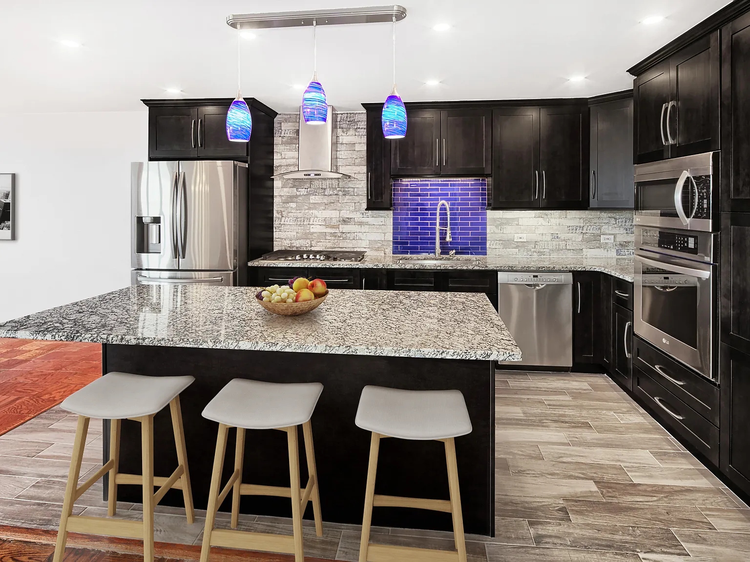 2 bed, 2.5 bath, 1550 sqft, $4,200 — Photo 4