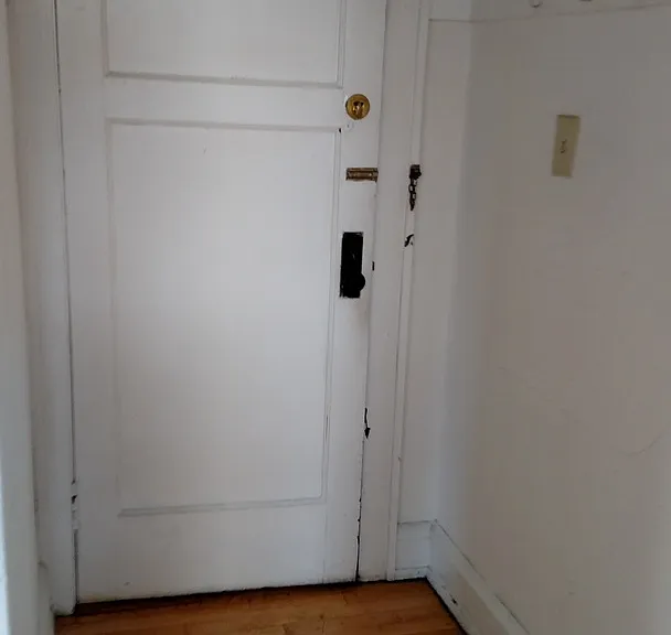 2583 N Murray Ave — Photo 5